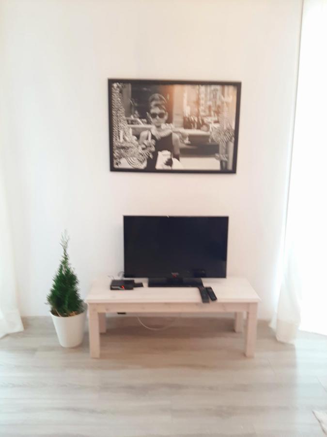 Hollywood Apartament Kosciuszki 罗兹 外观 照片